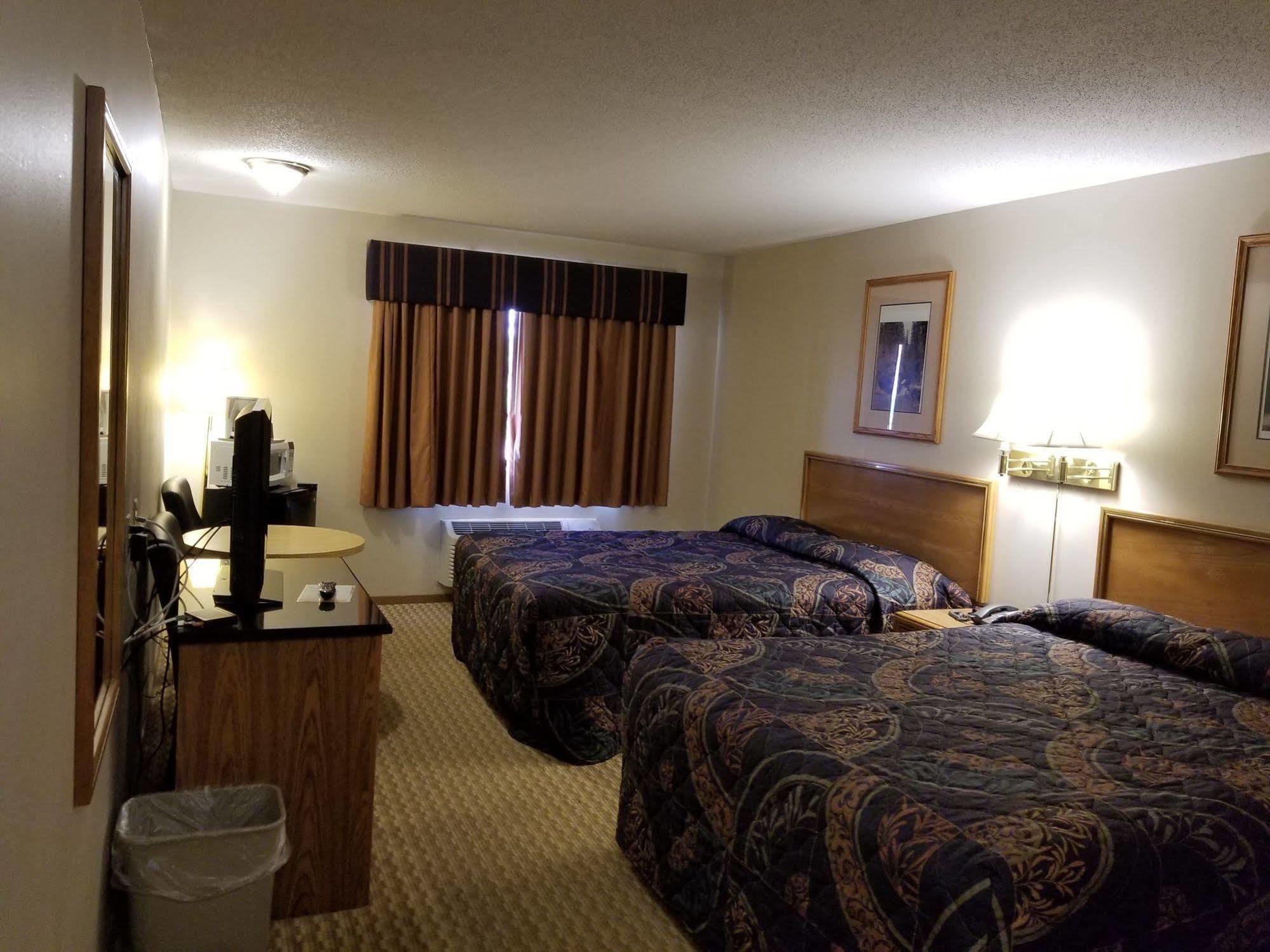 Prairie Inn Vermillion Экстерьер фото